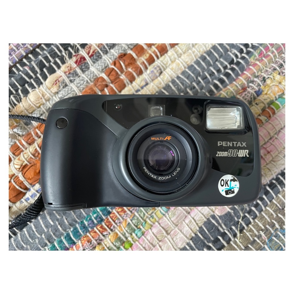 Pentax Zoom 90 WR 35 mm camera